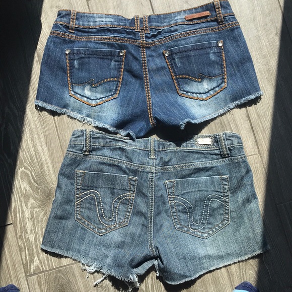 Shorts - Picture 2 of 2